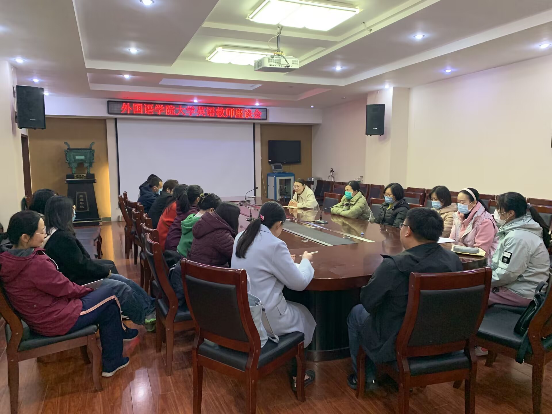 Cache_460837aa6f7ea6cb..jpg Cache_460837aa6f7ea6cb..jpg